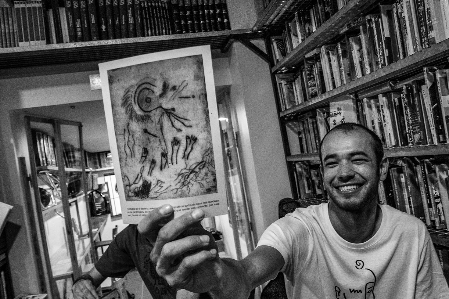 Retrato en blanco y negro de Gonzalo de Santa Faz