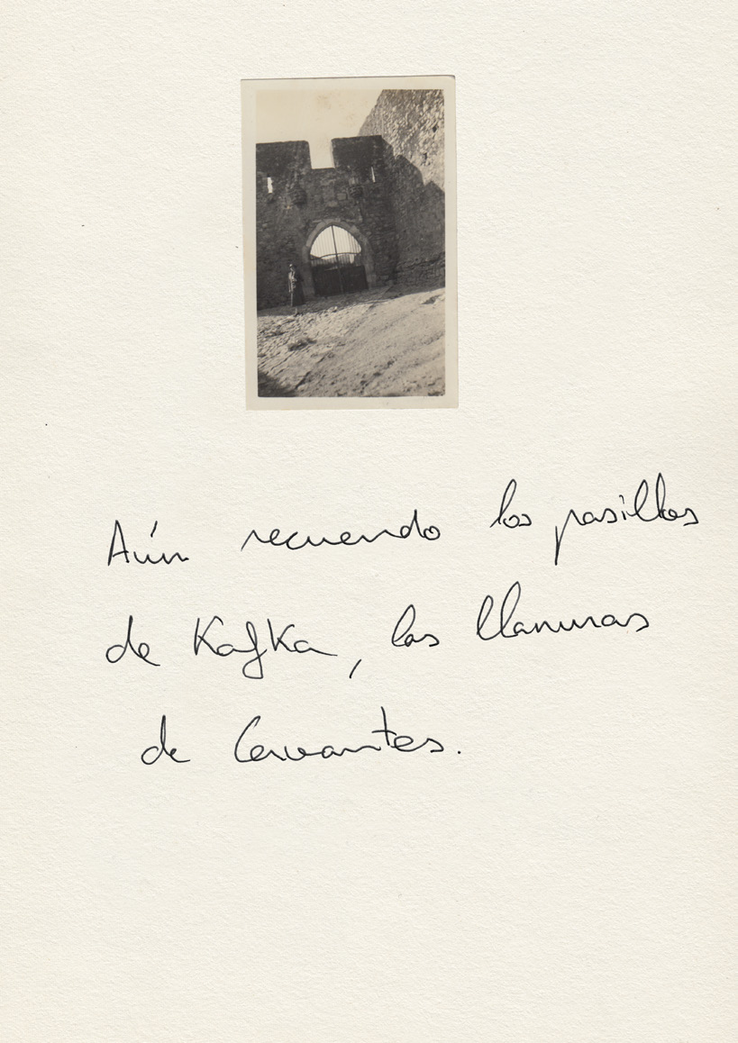 Aún recuerdo los pasillos de Kafka, las llanuras de Cervantes.