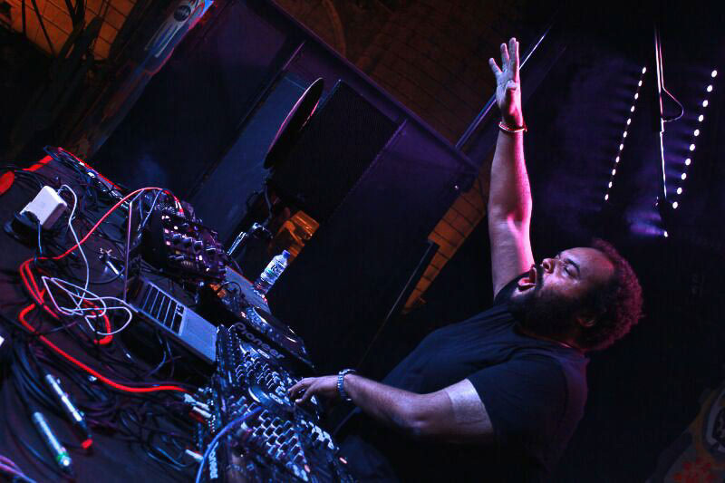 Carlos Jean en directo
